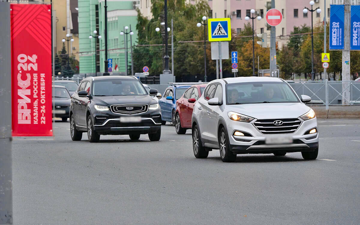 Гид по схемам движения автомобилей в дни саммита БРИКС: где закроют дороги и парковки