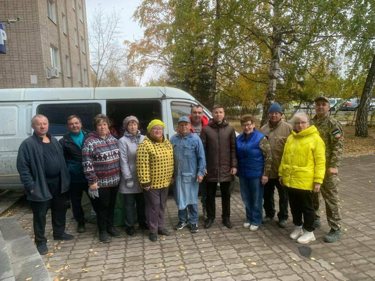 Печки, медикаменты, стройматериалы: челнинцы отправили помощь в зону СВО