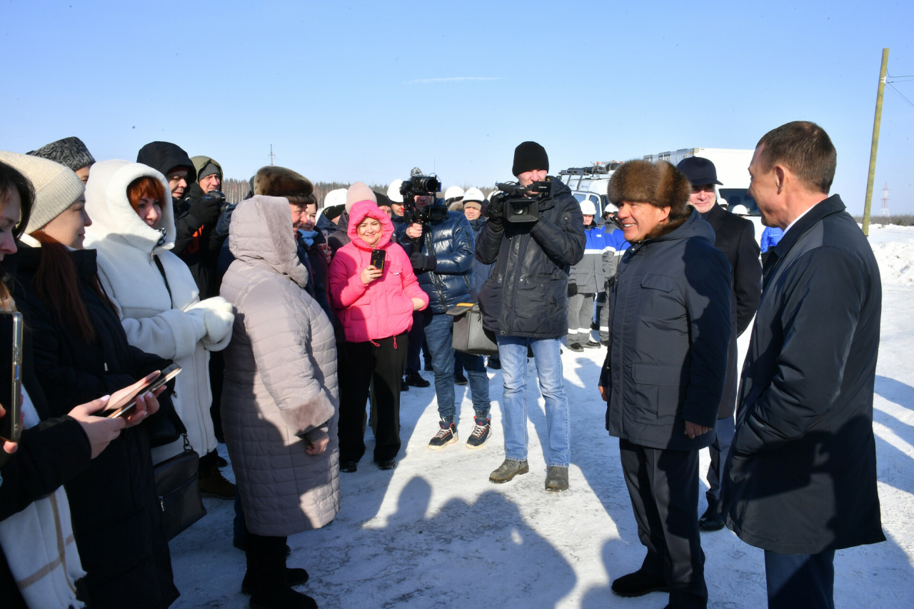 «Курорт!»: Минниханов пообщался с многодетными семьями в нижнекамском селе Борок