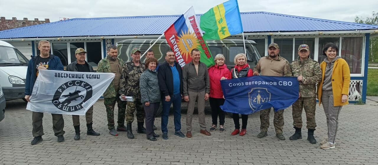 Гумконвой с внедорожниками из Нижнекамска отправился на СВО