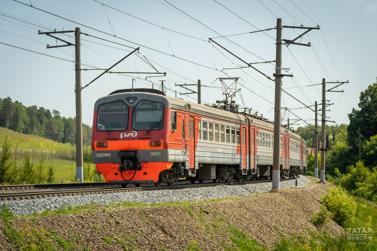 Дополнительные пригородные поезда вводятся в Татарстане в День России
