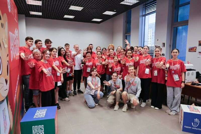 Илья Захаров поблагодарил волонтеров Игр стран БРИКС в Казани