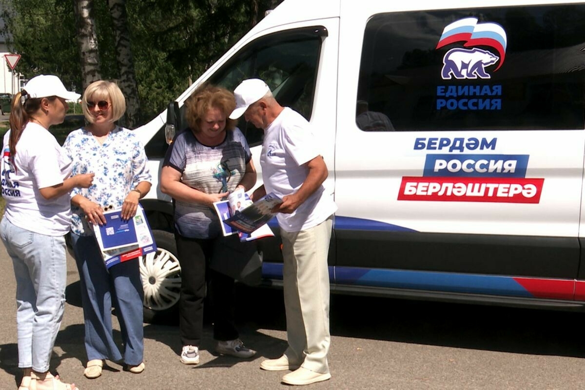 Агитационная бригада единороссов побывала в поселке Бирюлинского зверосовхоза