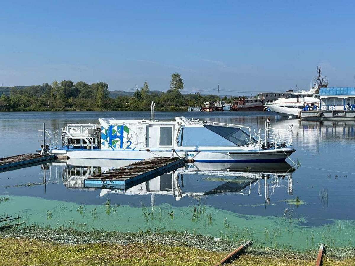 В Татарстане спустили на воду первое водородное судно